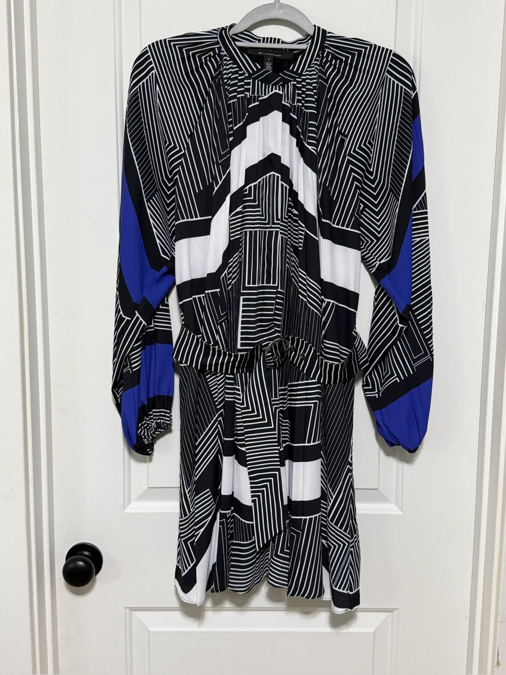 NWOT White House Black Market Long-Sleeve Pleated Belted Dress Geometric Size S